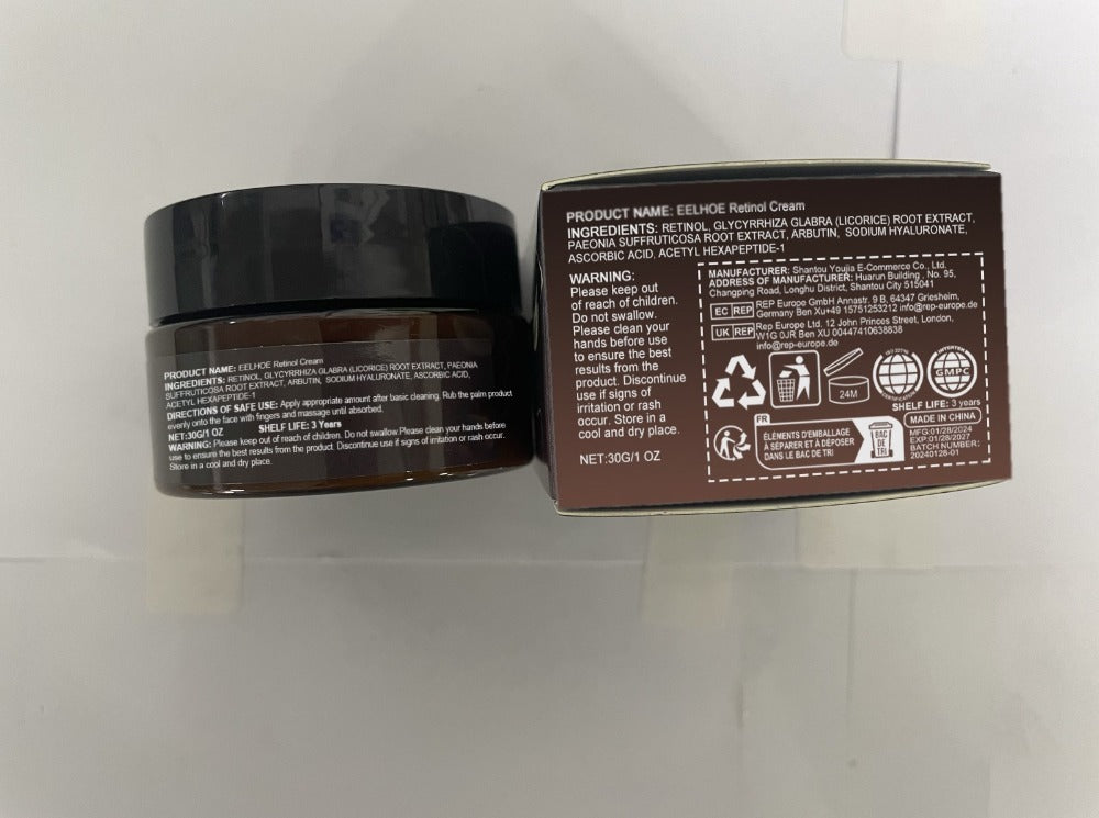 Eelhoe Retinol Cream applied to face and neck